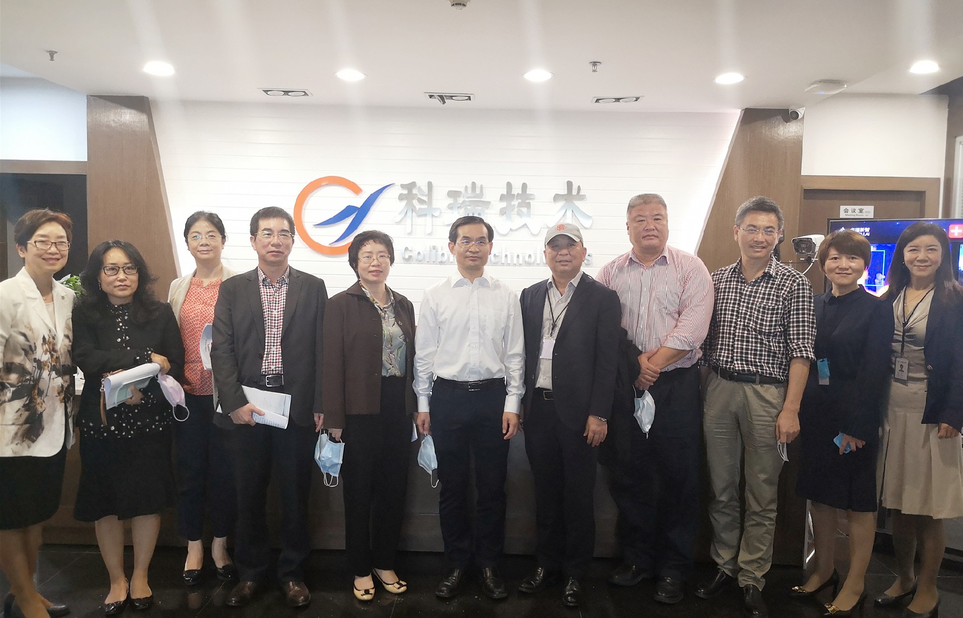 97����-����Ʒ����Ϸ�ٷ���վ